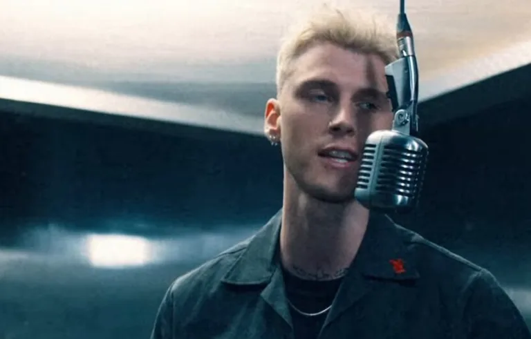 Machine Gun Kelly Hollywood