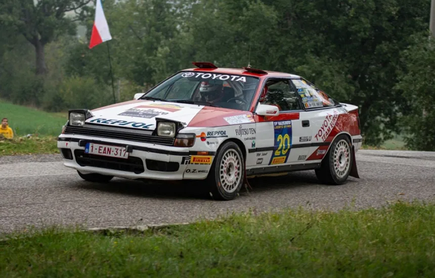 Historyczne Toyoty w Rally Legend