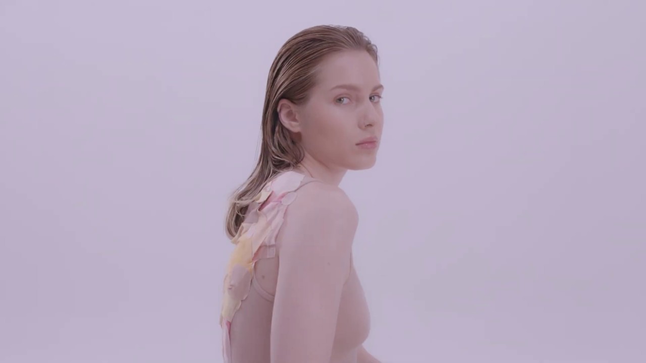 tolajanowska Fot. kadr z teledysku Tola Janowska - Down With His Love