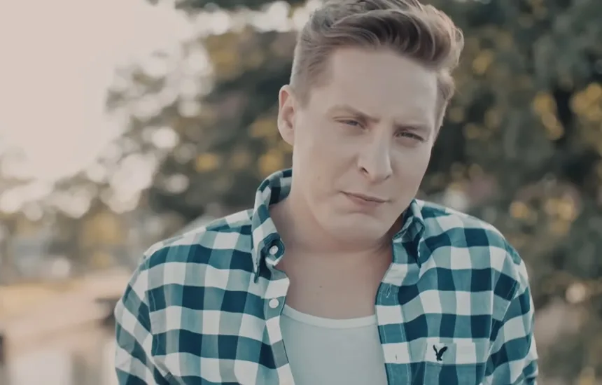 Antek Smykiewicz wystąpi w hulakuka