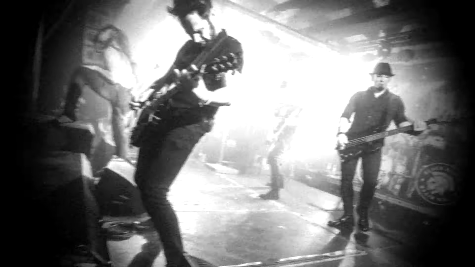 Fot. Black River - Whiplash