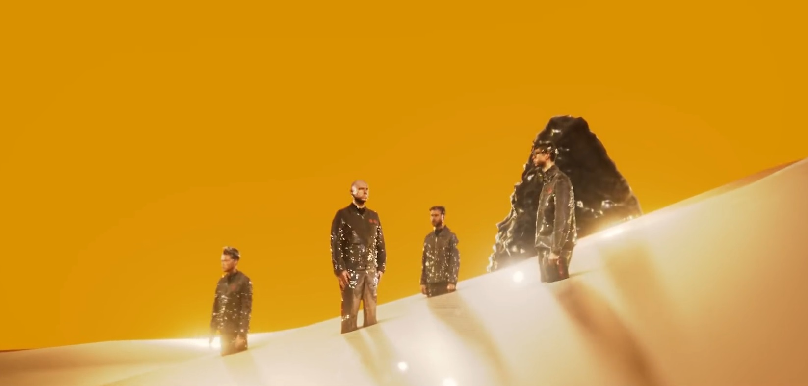 20200430_everything Fot. kadr z teledysku Everything Everything - In Birdsong