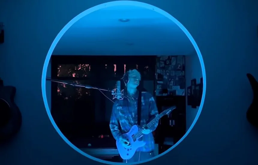 Machine Gun Kelly Love On The Brain