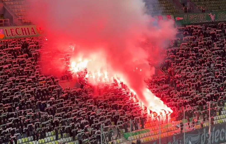 Kibice na stadionie Lechia