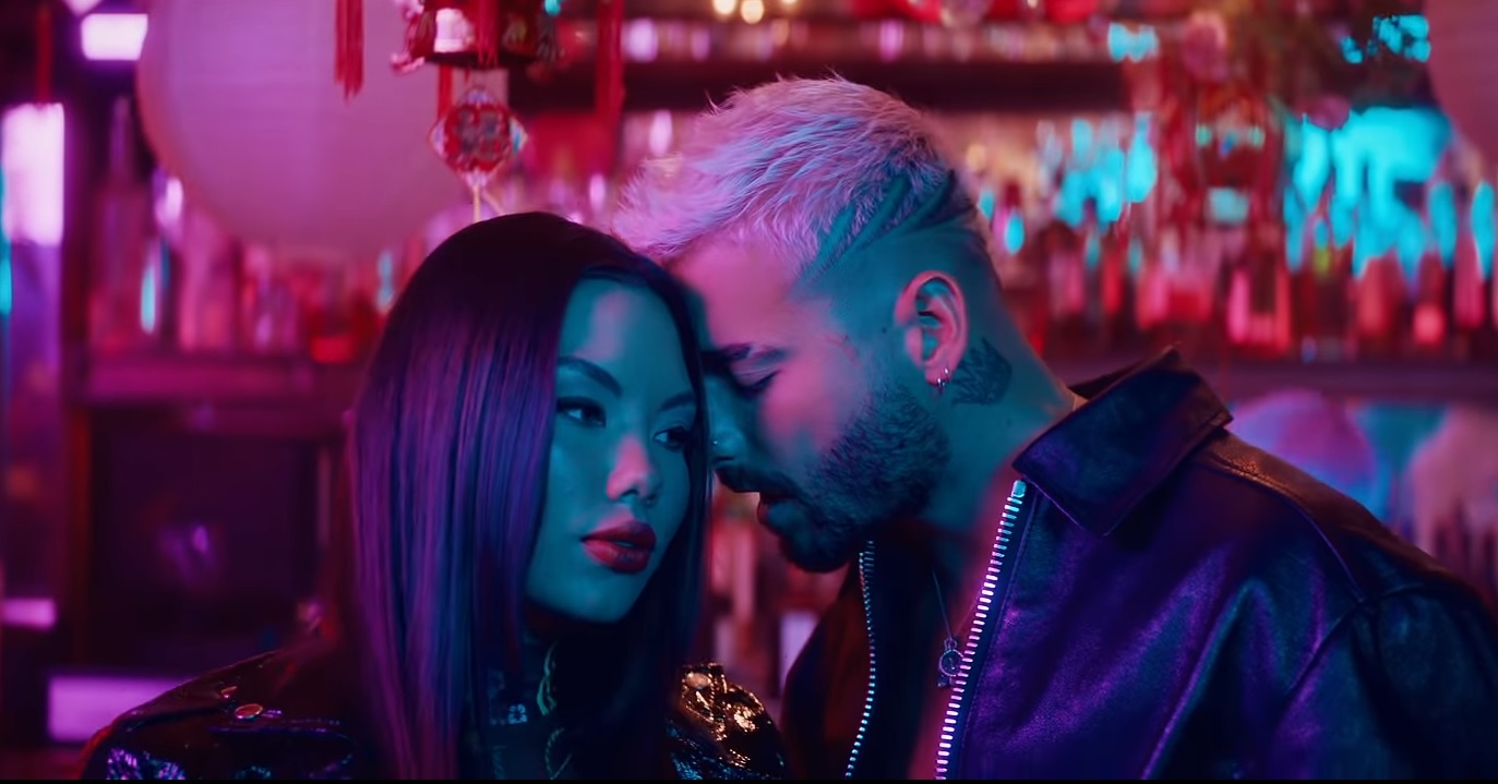 20200825_maluma Fot. kadr z teledysku "Parce"