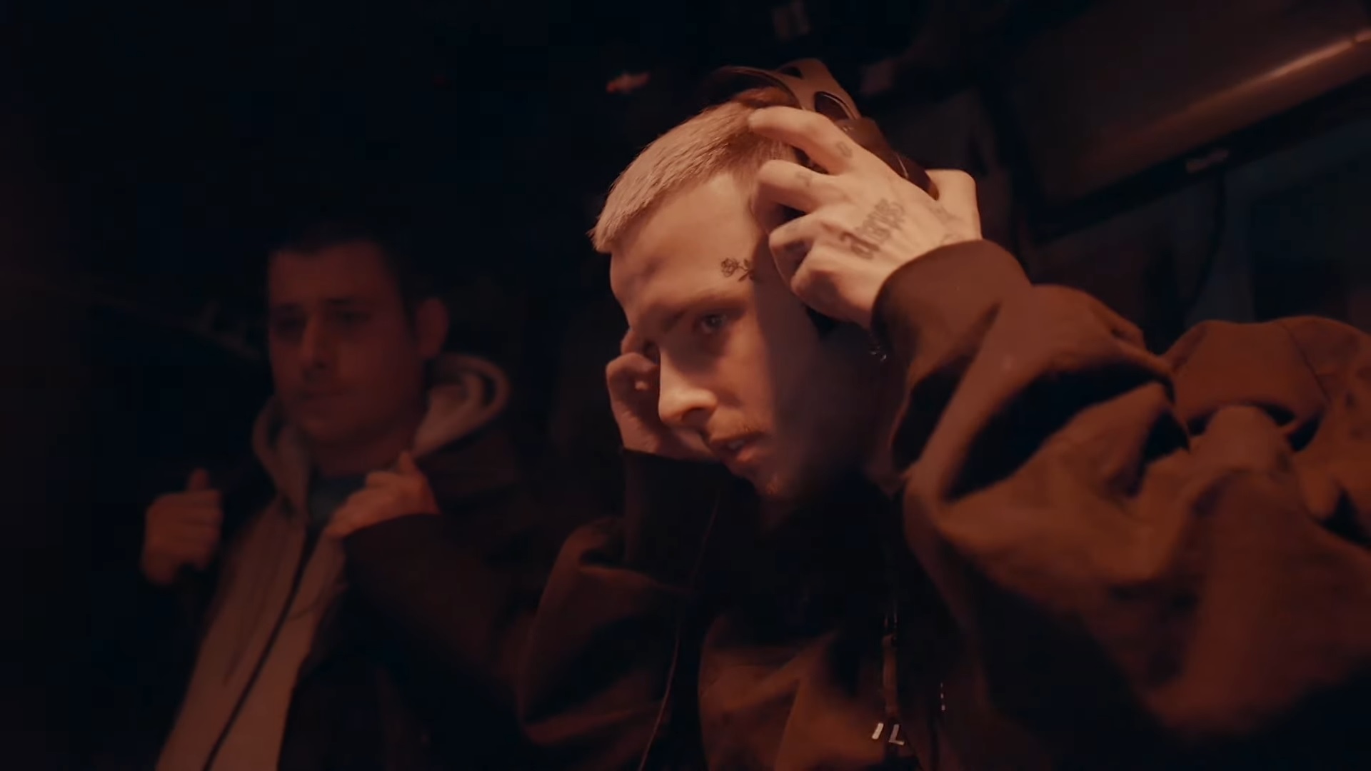 Fot. kadr z klipu Rizi Beizeti feat. Zeamsone - Deluxe