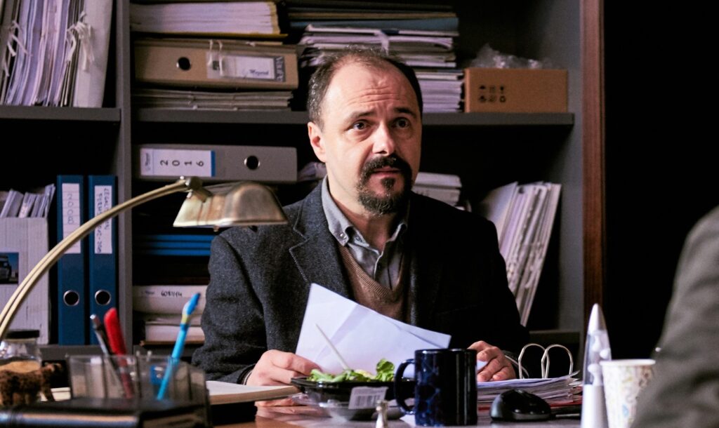 Arkadiusz Jakubik Jak najdalej stąd