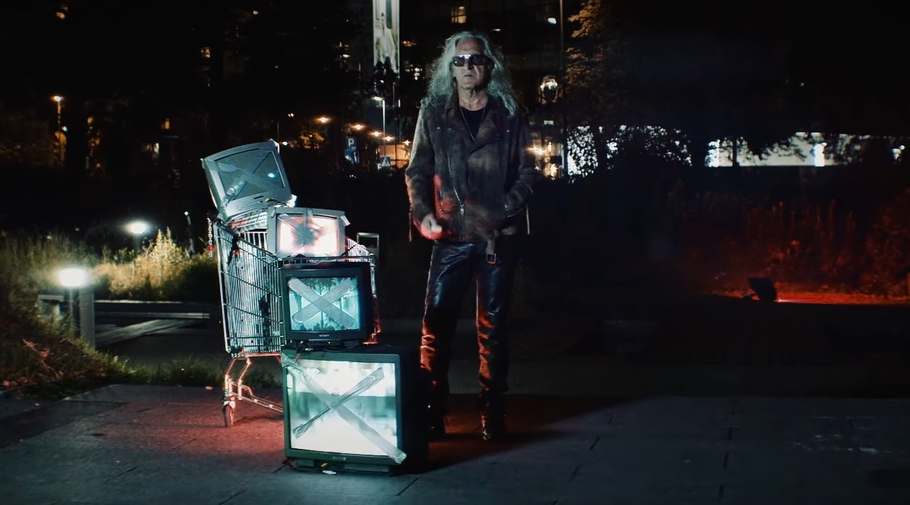 Fot. kadr z teledysku Perfect - Głos