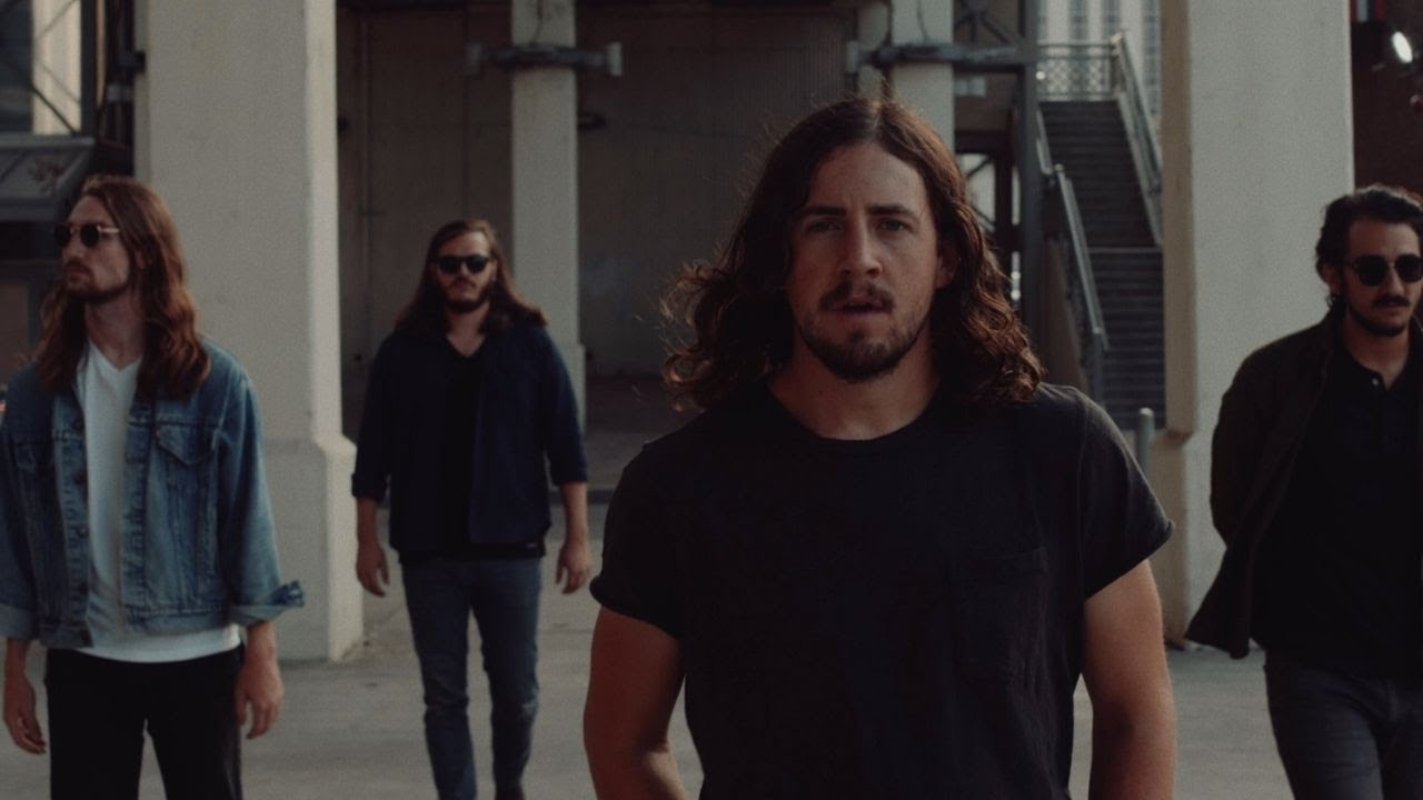 20201022_heavy Fot. kadr z teledysku The Heavy Hours - Ache