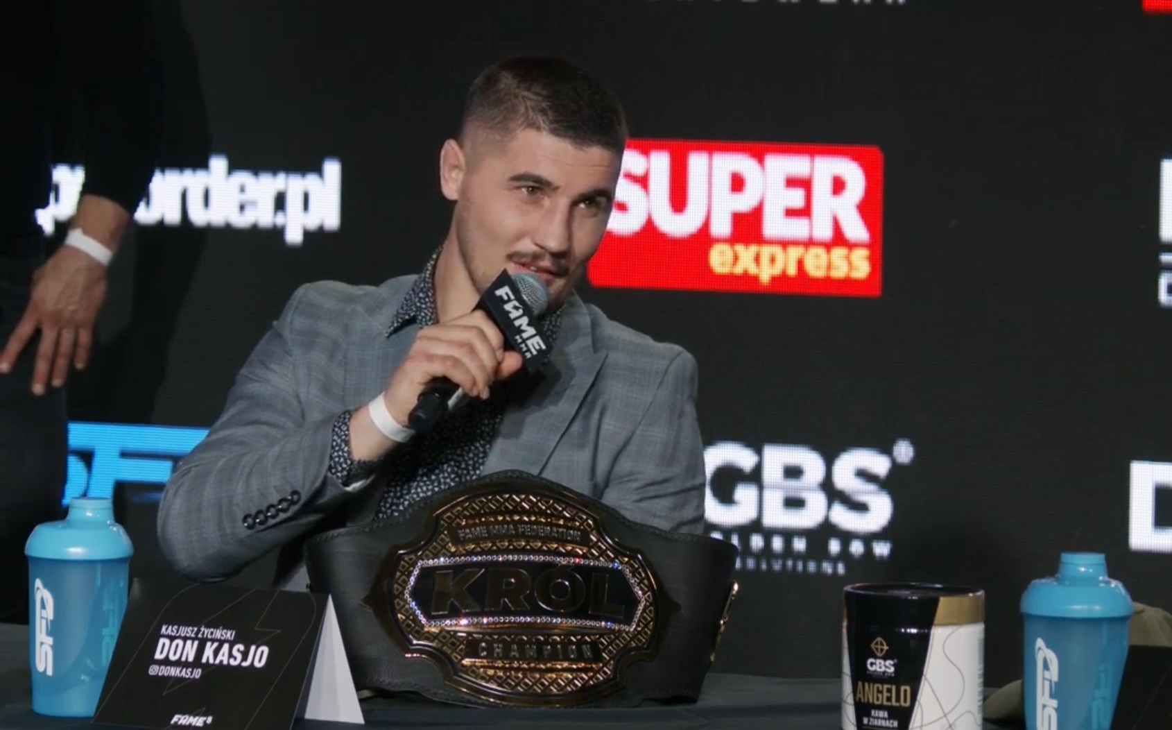 20201115_kasjo Don Kasjo z pasem "Króla", fot. FAME MMA