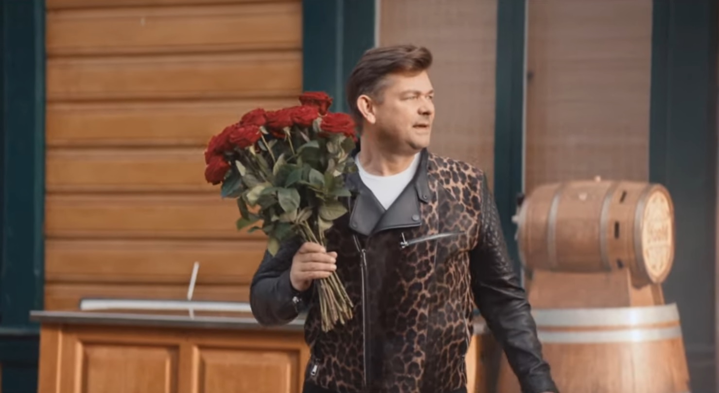 20201119_akcent Fot. kadr z teledysku Akcent - Nie wolno zabić tej miłości