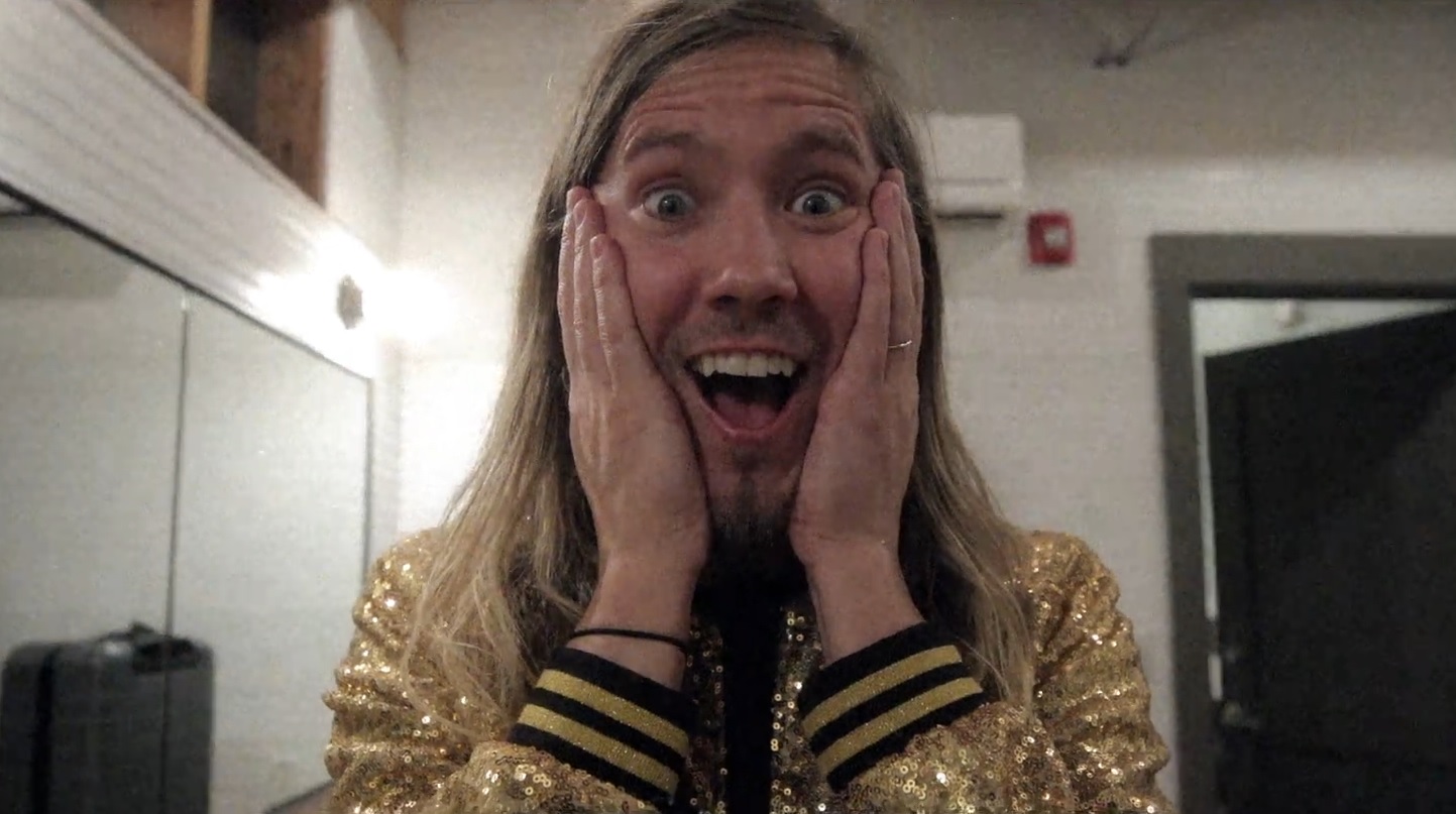 Fot. kadr z teledysku Moon Taxi - The Beginning