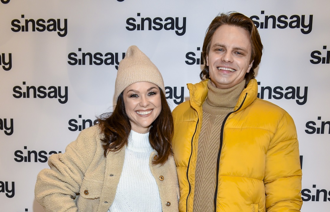 20201212_sinsay Katarzyna Cichopek i Marcin Hakiel, fot. Jacek Kurnikowski/AKPA