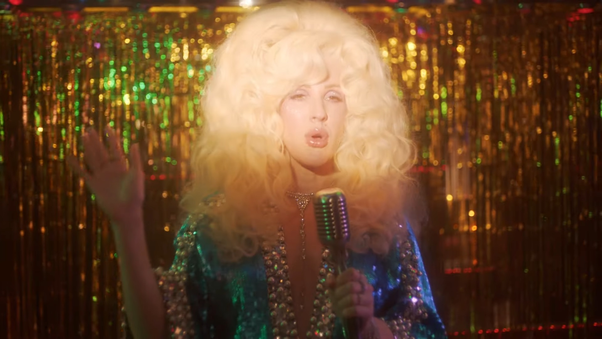 20210123_newlove Fot. kadr z teledysku Silk City - New Love (feat. Ellie Goulding)