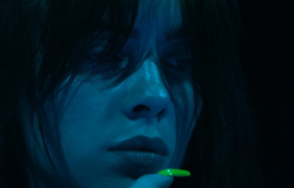 Billie Eilish świat lekko zamglony