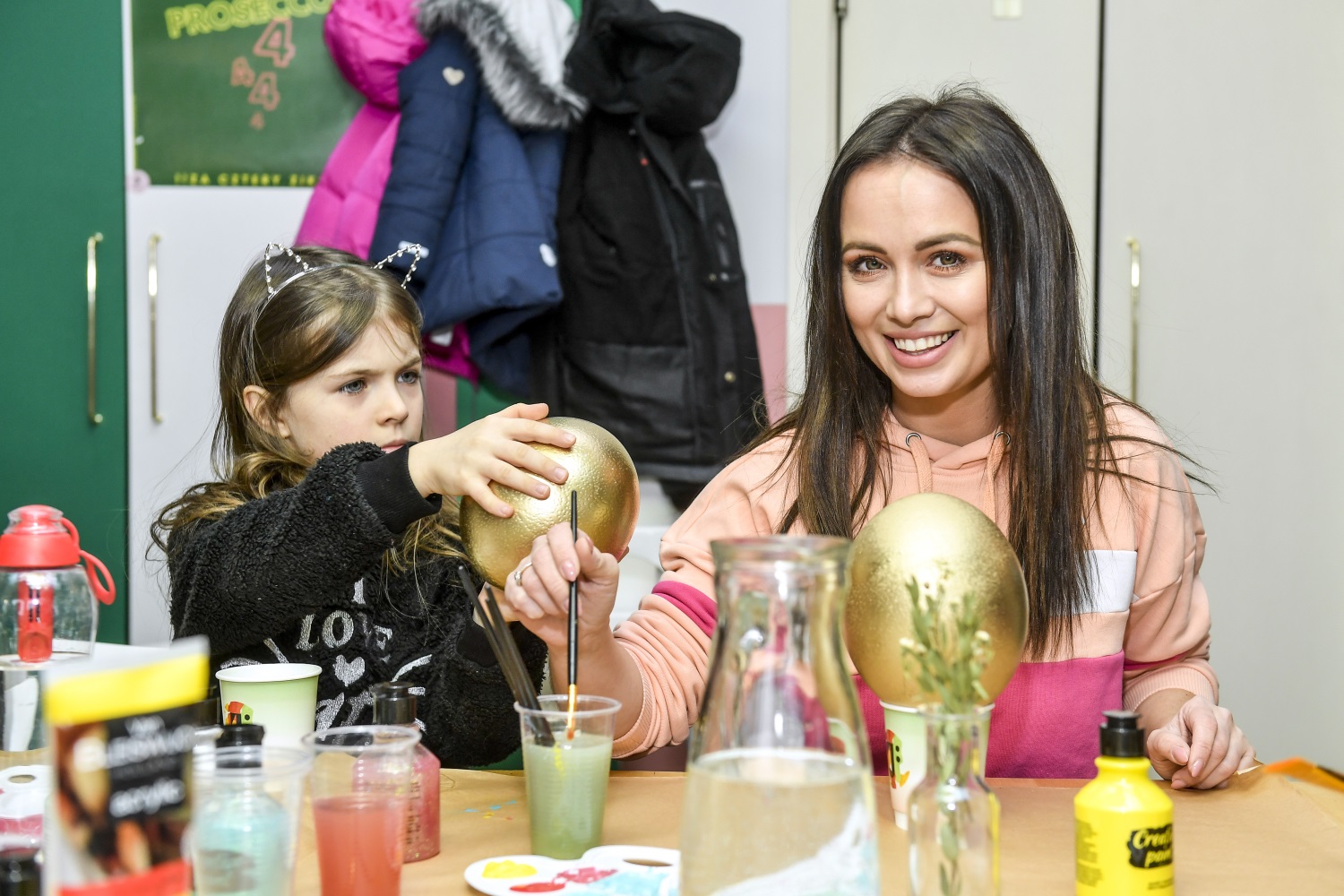 Charytatywne malowanie wielkanocnych jaj