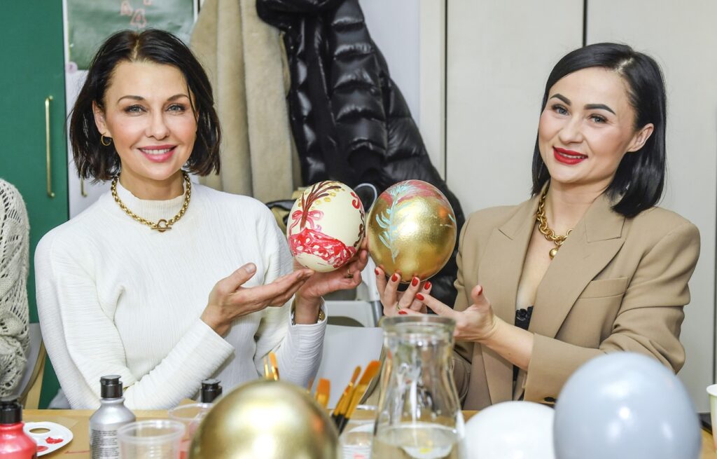 Charytatywne malowanie wielkanocnych jaj