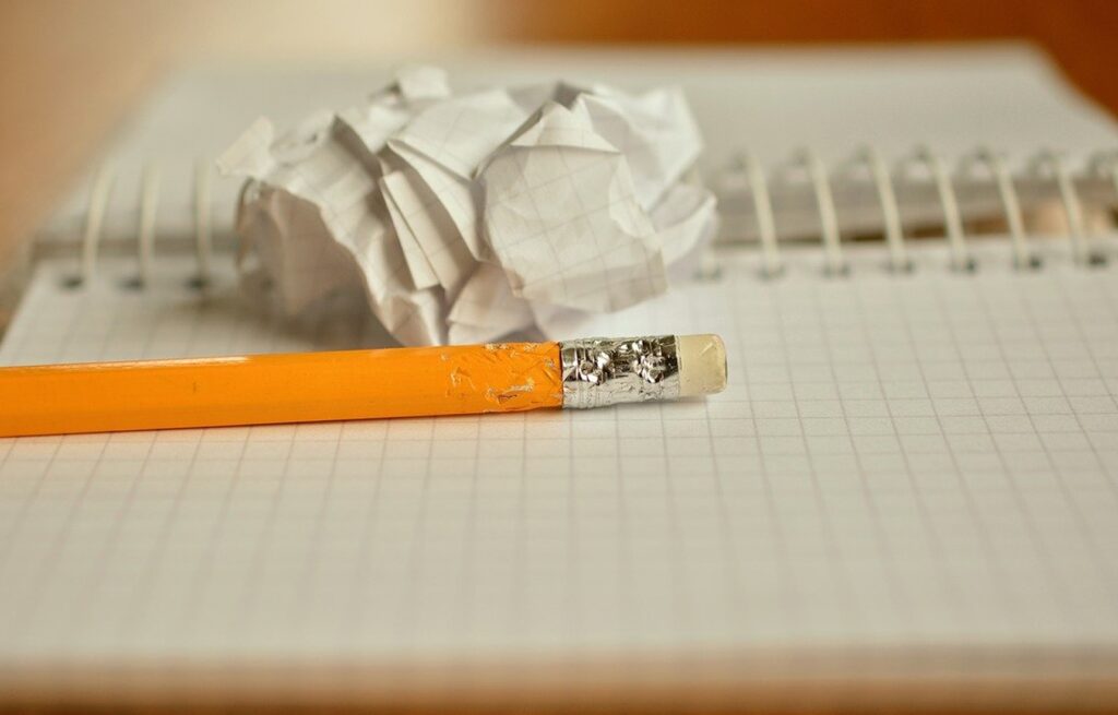 Z czego powstaje papier