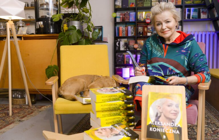 Aleksandra Konieczna Big Book Cafe