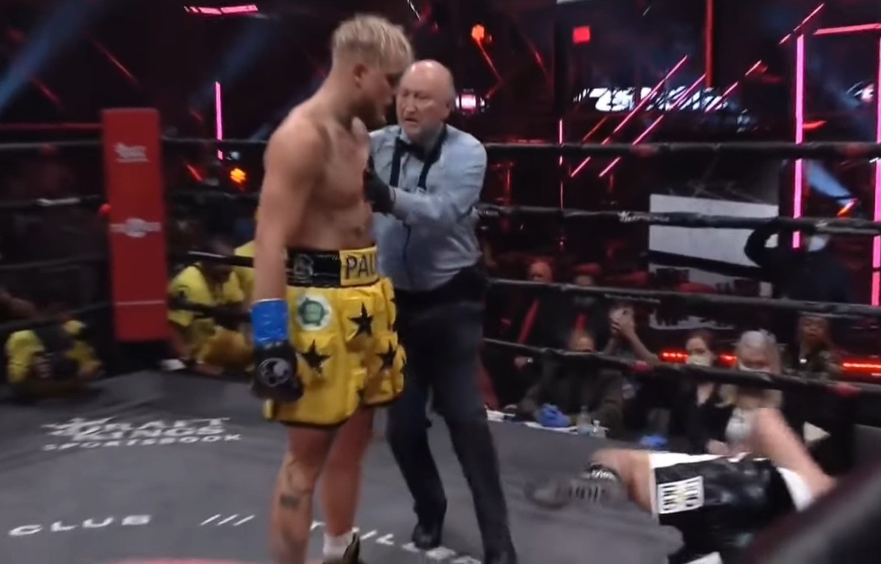 Youtuber znokautował byłego zawodnika UFC