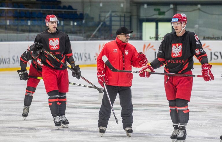 Transmisja hokejowego turnieju w Słowenii