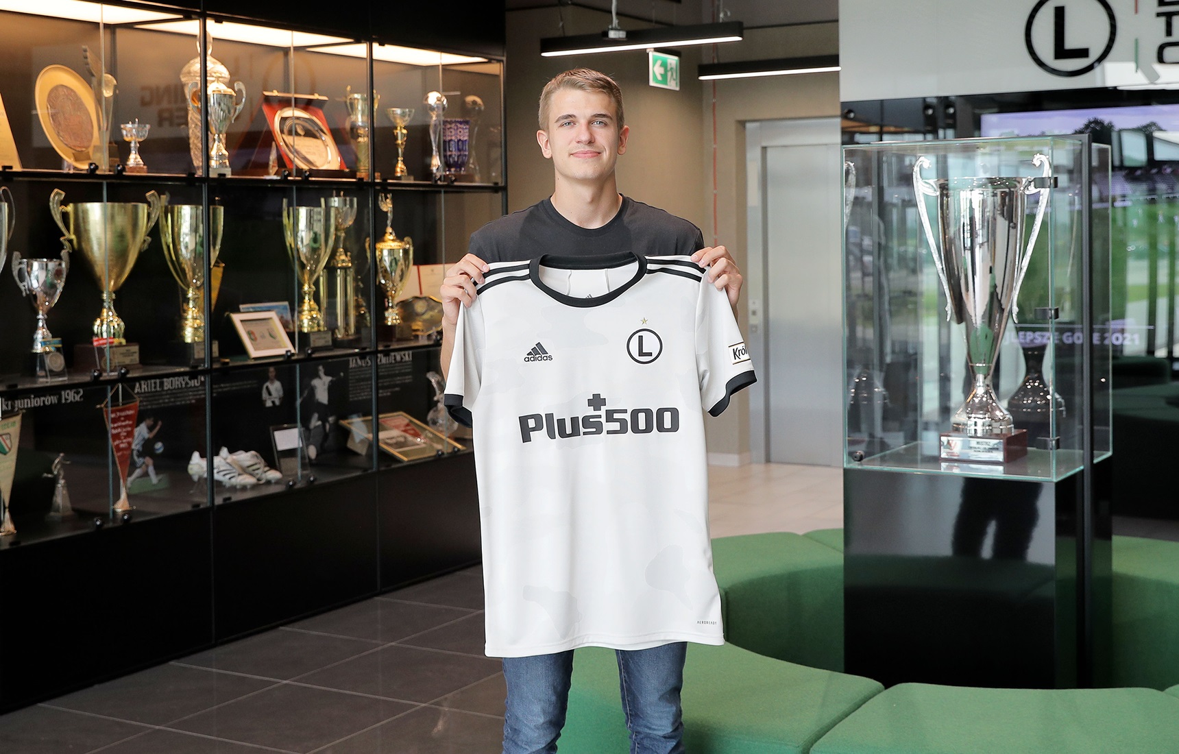 Maik Nawrocki zawodnikiem Legii