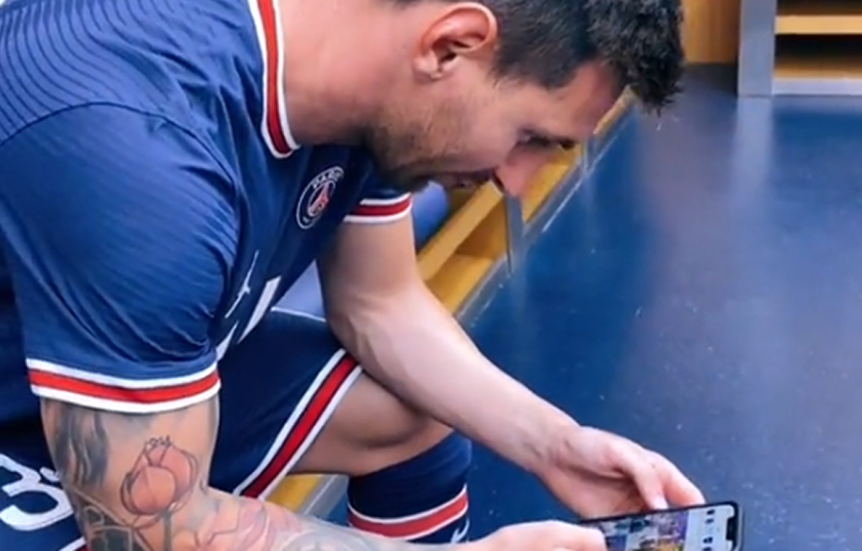 Leo Messi powitany PSG