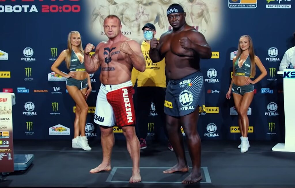 Ceremonia ważenia KSW 64