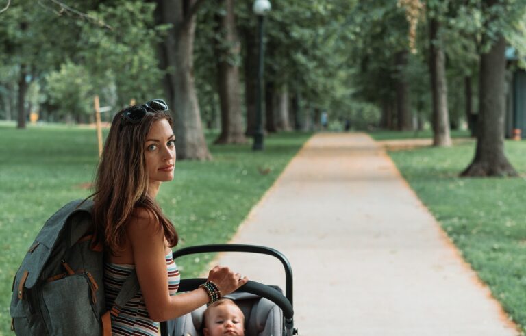 nowoczesny wózek spacerowy