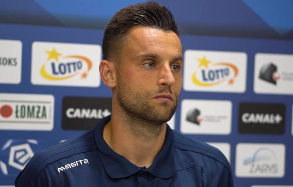 Kamil Biliński piłkarzem października