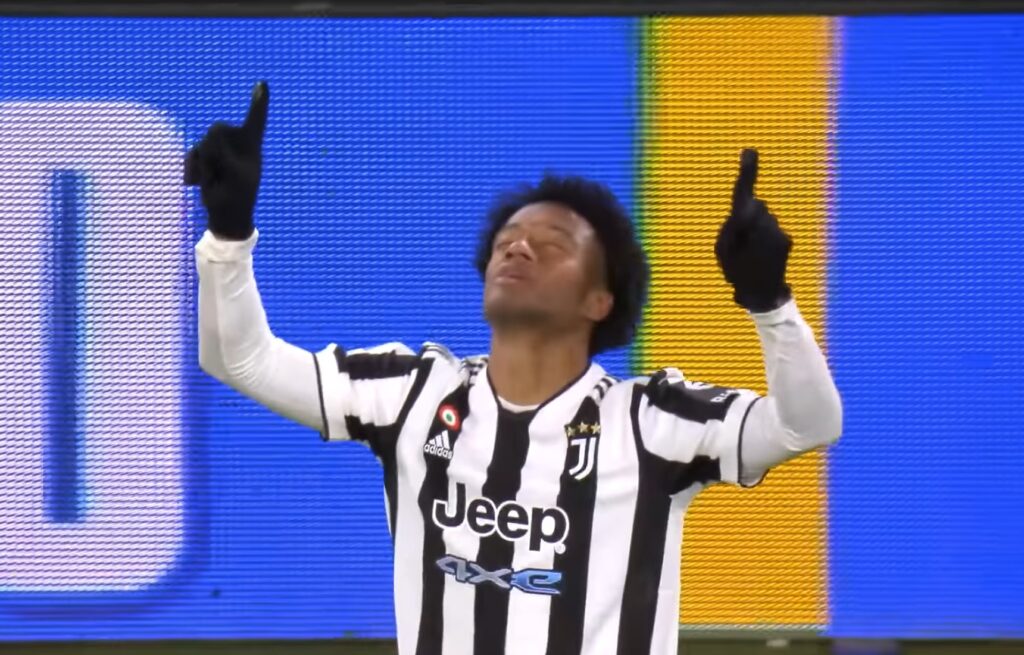 Juan Cuadrado z rzutu rożnego