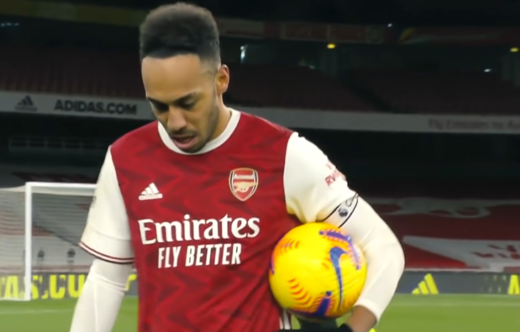 Pierre-Emerick Aubameyang kapitan