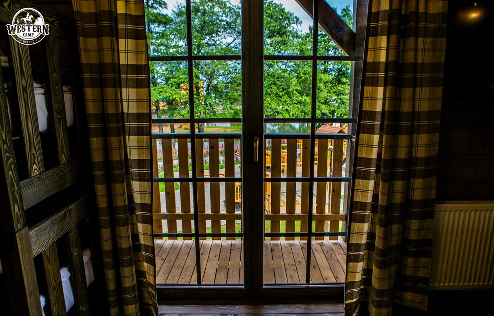 Western Camp noclegi