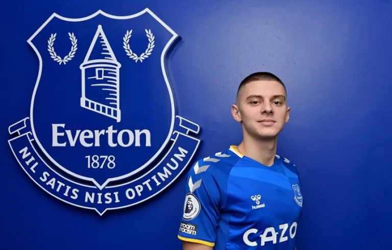 Everton Witalij Mykołenko