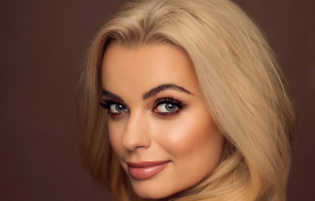 Karolina Bielawska Miss World