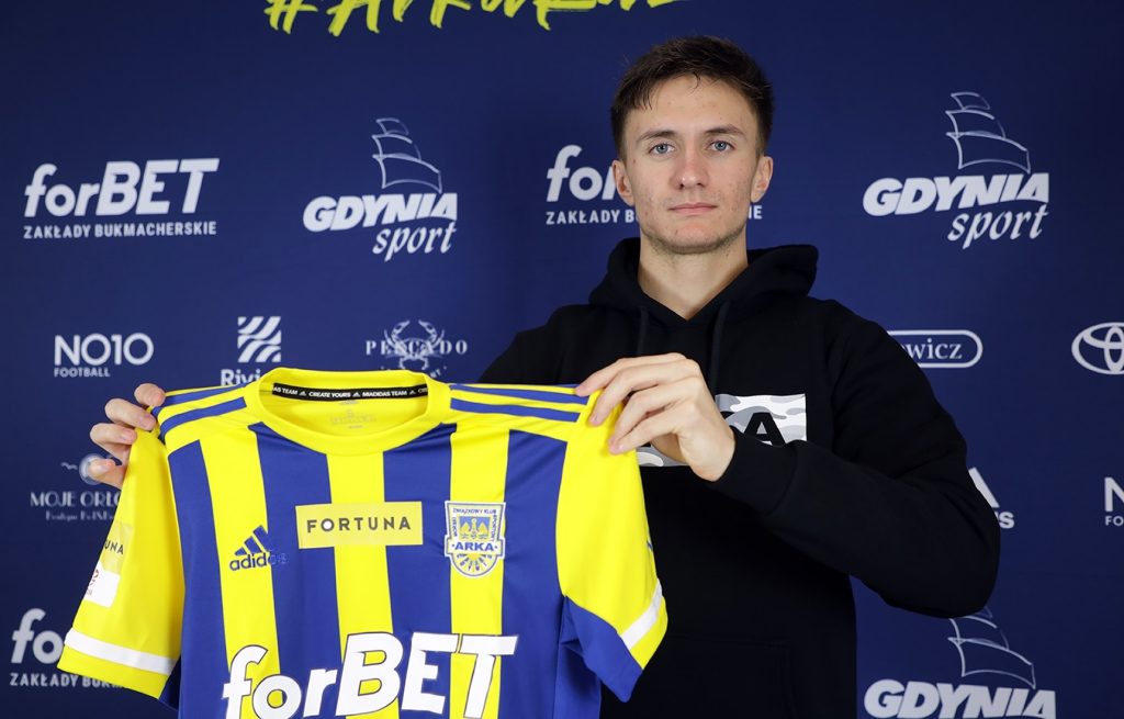 Mateusz Stępień kontrakt z Arką
