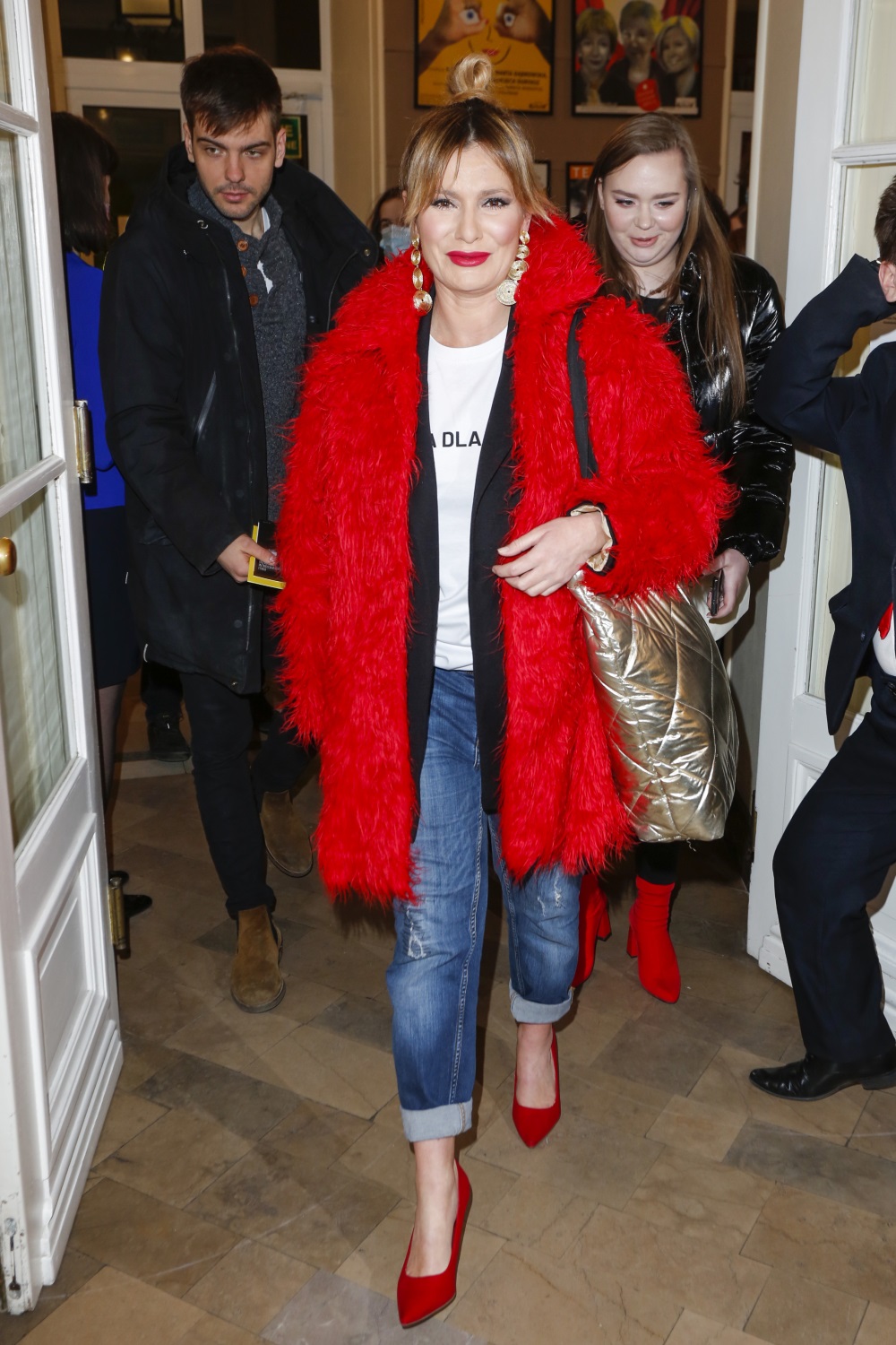 Biali heteroseksualni mężczyźni premiera