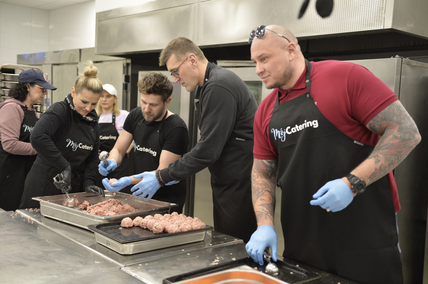 Gwiazdy gotują dla Ukrainy