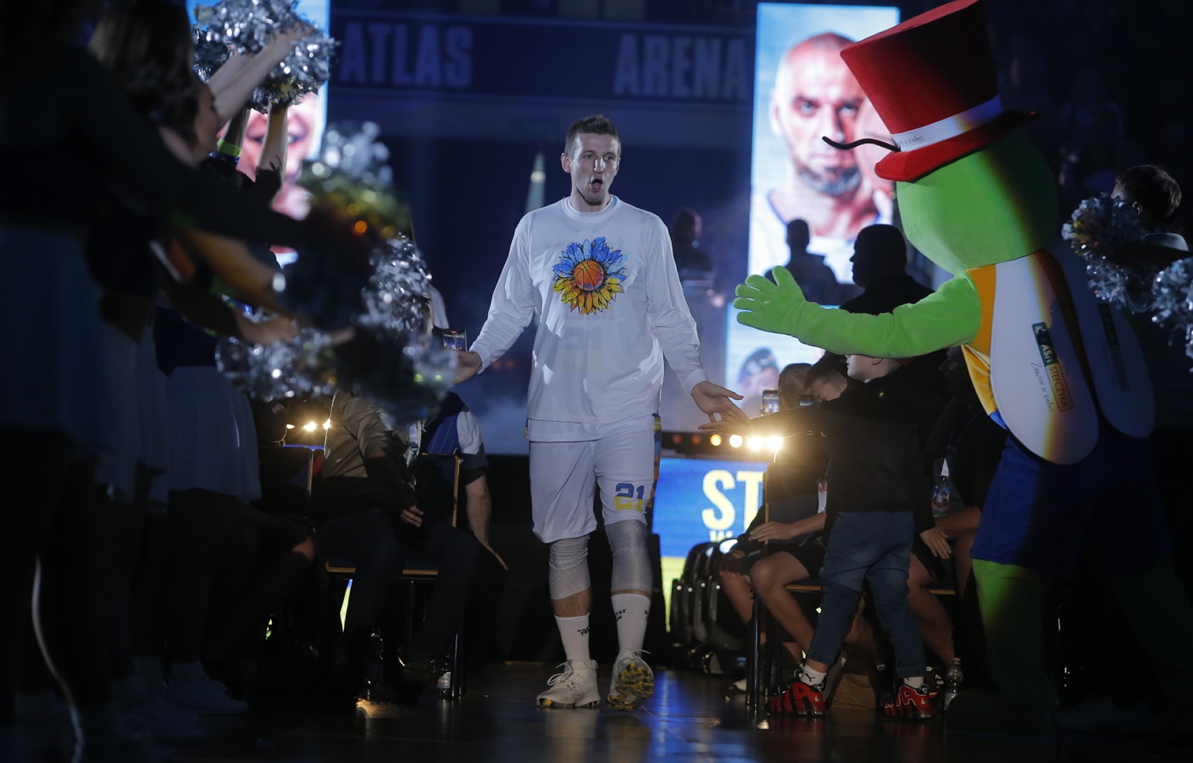 Adam Waczyński Gortat Team