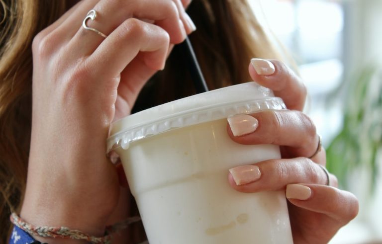 efektowne kubki koktajlowe