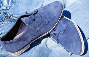 Jak dbać o zamszowe buty