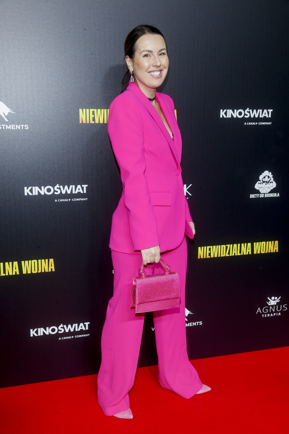 Niewidzialna wojna premiera