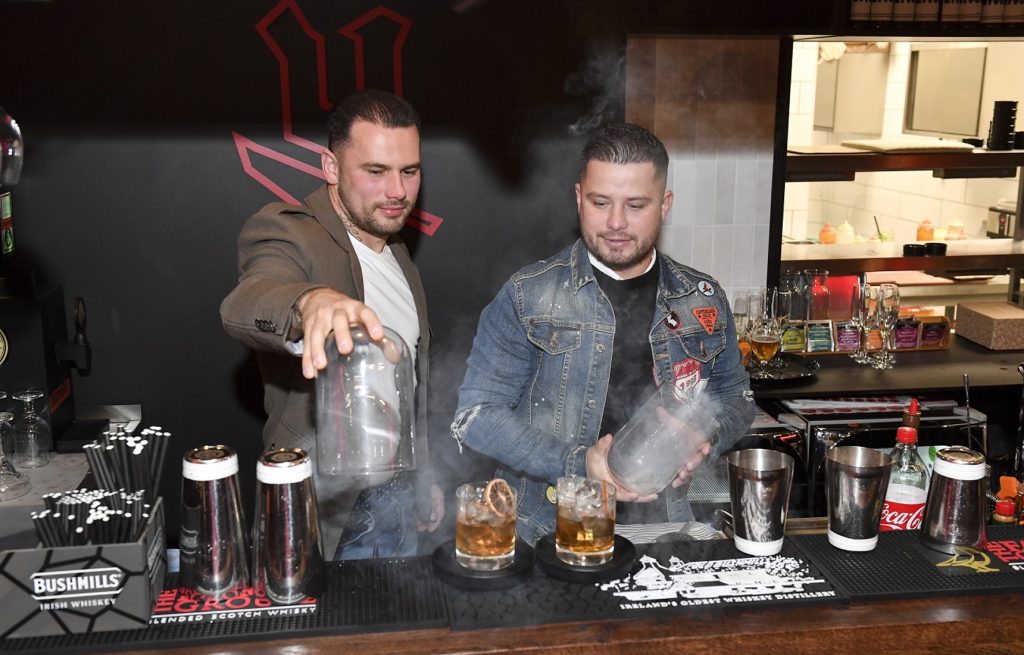 Bracia Collins restuaracja