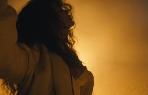 Rihanna Lift Me Up