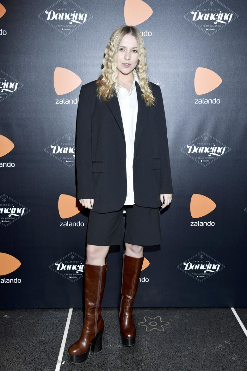 Jessica Mercedes Dancing