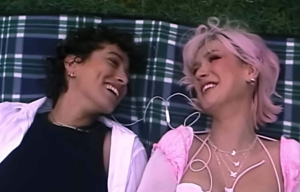 Peach PRC Paris Hilton