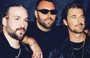 Swedish House Mafia See The Light