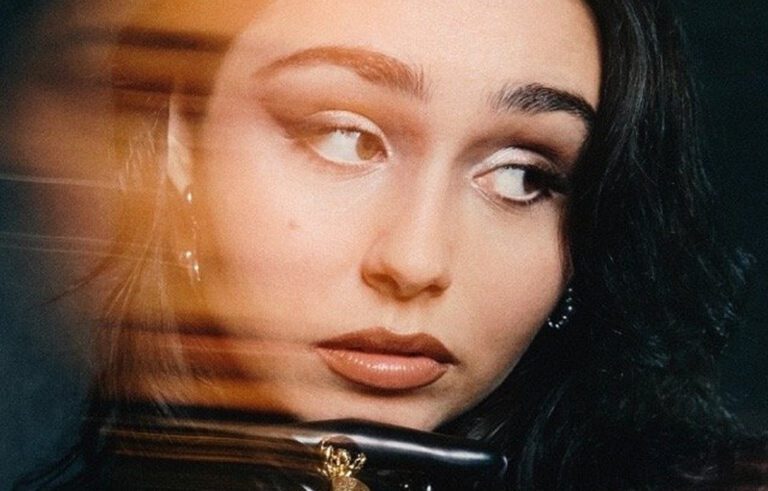 Alessandra Bad Bitch