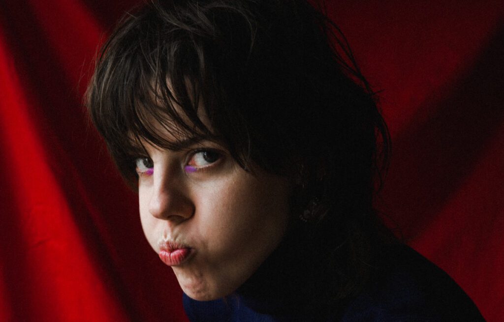 Ptakova wesoła dziewczyna