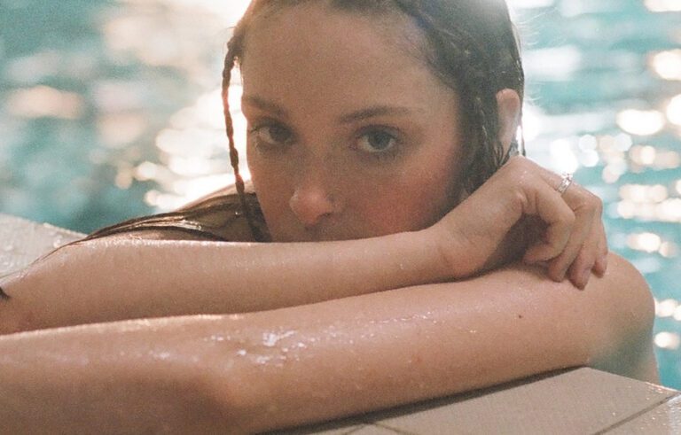 Holly Humberstone Paint My Bedroom